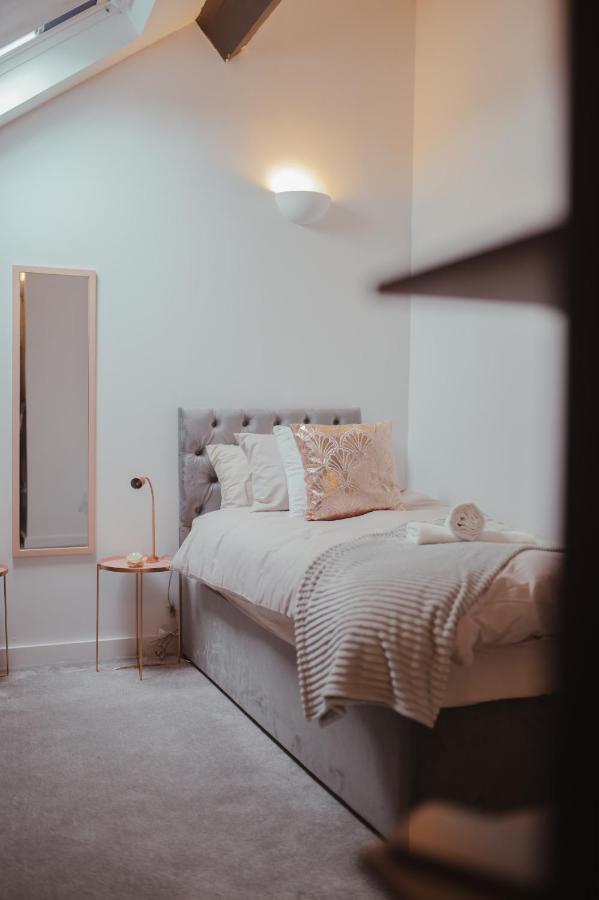 Bv Luxury Apartment Penthouse Conditioning House Bradford  Exterior photo